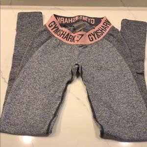 !!SOLD!!  GYMSHARK pants grey and pink
